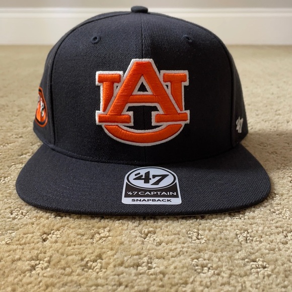 Auburn hat - SnapBack - Picture 1 of 4